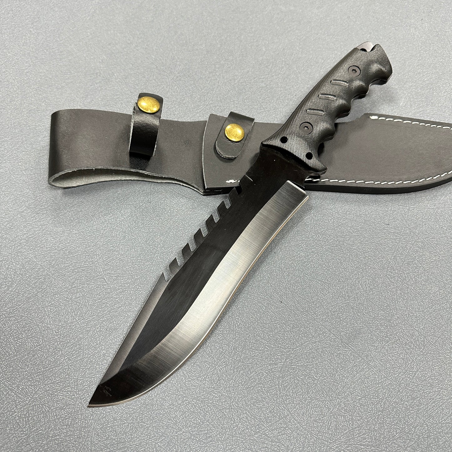 Jagd und Outdoormesser* Blackfoot *