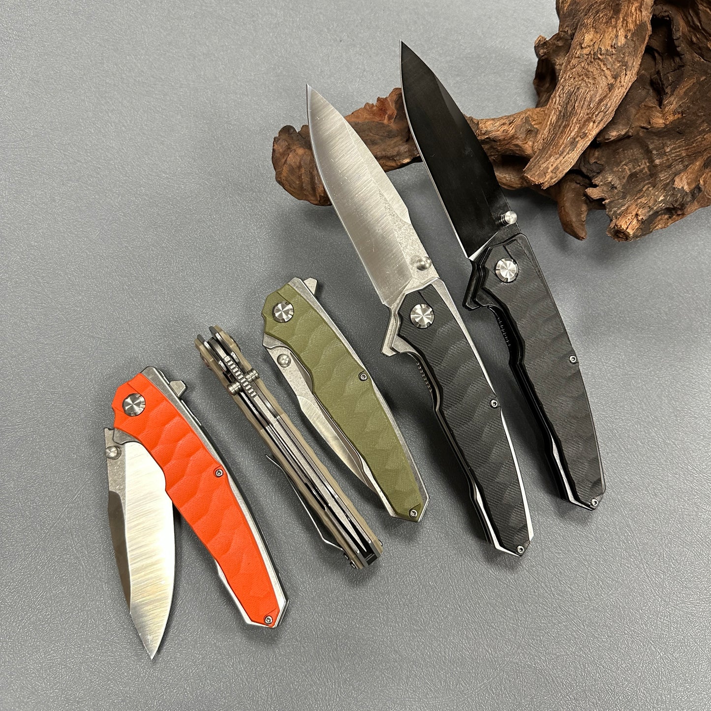 Vyros II-Premium Klappmesser aus D2 Edelstahl